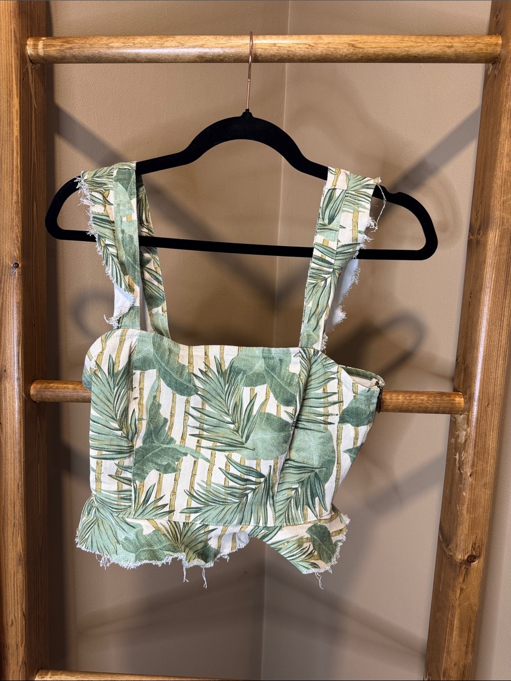 Green Tropical Print Crop Tank Top